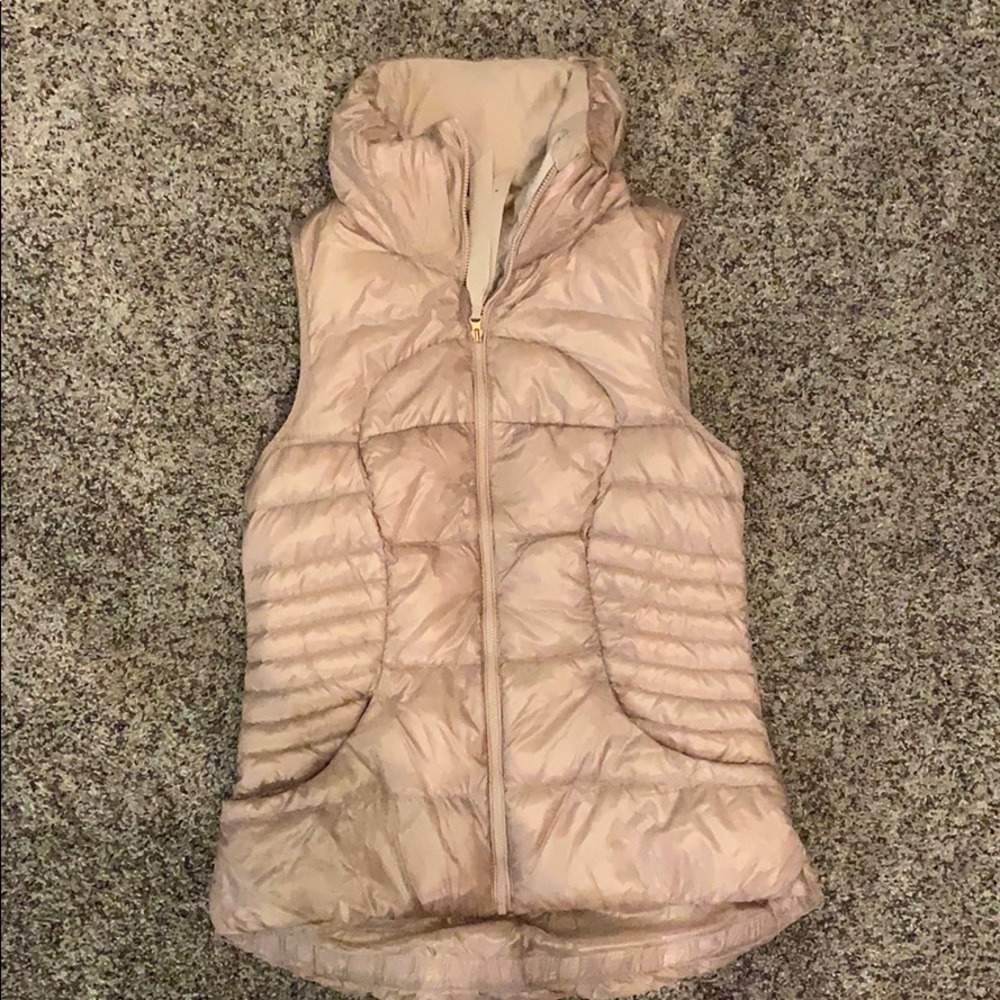 LIMITED EDITION Lulu Lemon Size 4 Rose Gold Vest